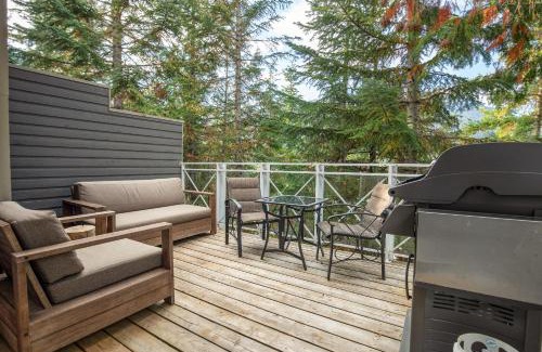 Whistler Creekside House | 2BR in Gondola Heights close to Creekside Gondola with Wood Fire and Ski Storage