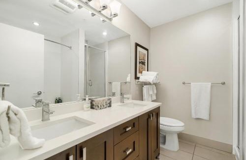 Harrison Hot Springs Apartment | 2BR Lakefront Lux Escape!
