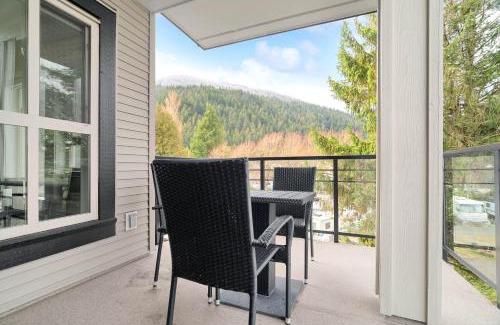 Harrison Hot Springs Apartment | 2BR Lakefront Lux Escape!
