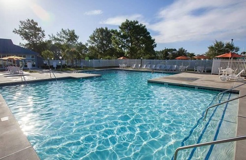 Fairfield Harbour Condo | 2br Loft River Fun for the Whole Family!