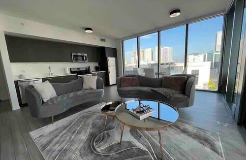 West End Apartment | 2BR Lux Downtown Apt amazing view Austin
