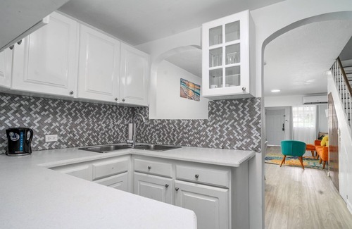 Saint Andrew House | 2BR + Multi-Use Office, Comfy Quiet Birch Way Haven