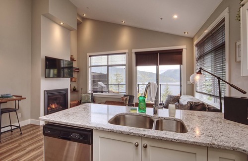 Port Renfrew Condo | 2BR - Ocean Front - Pet Friendly - Sleeps 6