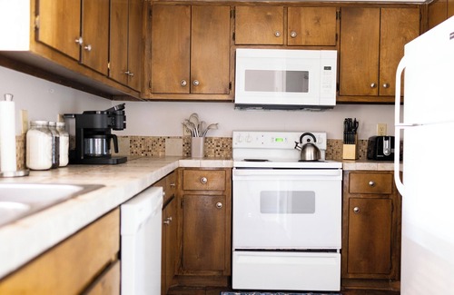 Mobile Apartment | 2BR Pet-Friendly Retreat | Cozy Charm Awaits
