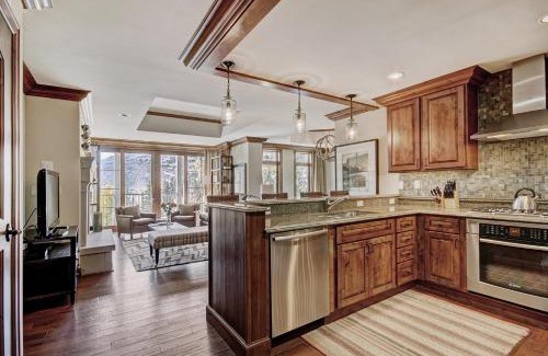 Vail Apartment | 2BR Residence at the Ritz-Carlton with Valley View