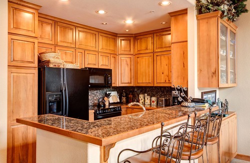 Four O'Clock Condo | 2BR True Ski-In/Ski Out condo Riverbend. Walk to town!