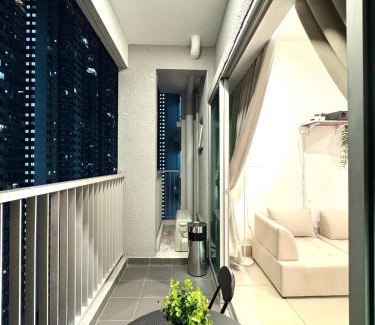 Salak South Apartment | 2BR unit in Razak City Residence by Lisa Homestay