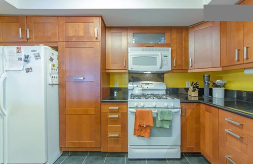 Playa Del Rey Condo | 2BR w/Gym, Pool, Tennis Courts, Close to Beach