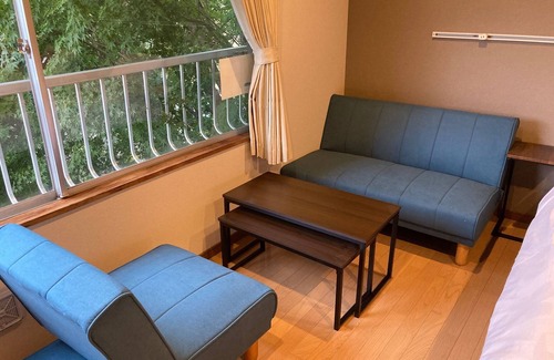 Fujikawaguchiko Hotel | 2F Westernstyle room 1 Small staircase ant room/Minamitsuru-gun Yamanashi