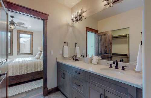 Frisco House | 2nd Ave Luxury