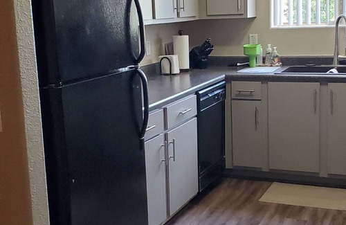 Gilbert Condo | 2nd floor 2 Bedroom Condo with Balcony