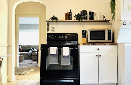 Greensburg Apartment | 2nd Floor Bungalow in Greensburg