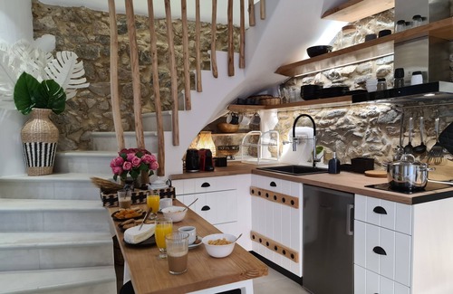 Naxos Apartment | 2Storey Luxury Studio with Veranda Castle Old Town { Manda Old Town }