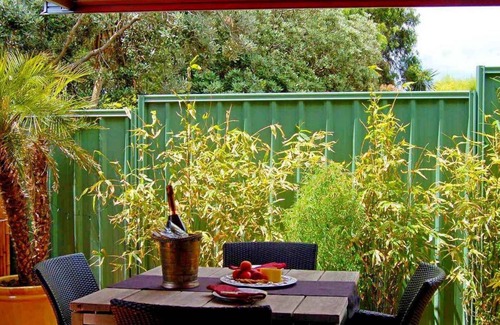 Encounter Bay House | 2YO Unique 2Bed Home 100M to Beach