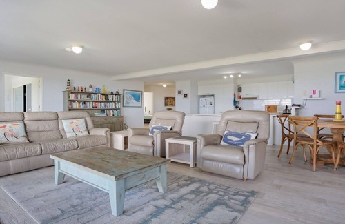 Tura Beach Apartment | 3/18 Surf Circle, Tura Beach