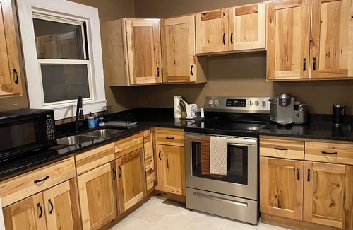 Knoxville Cottage | 3.3 Miles from Neyland Stadium, 2.8 miles from UT Medical Center