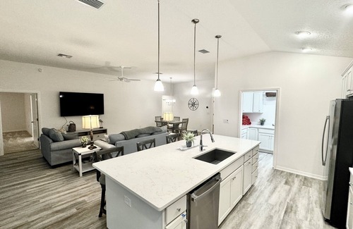 Sumter County House | 3/3 w/4-Seater Golf Cart in Moultrie Creek, The Villages!