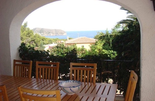 Moravit Villa | 3/4 Bedroom Moraira villa with pool, air con & free wifi plus UK TV & more