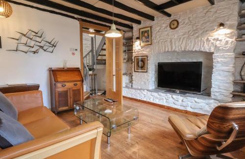 Ffynnongroyw House | 3 Abergele Terrace