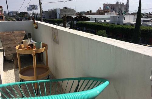 Leon Apartment | 3 Air Conditioned brs with Office Area, Gated Parking and Free Mini Pool Table