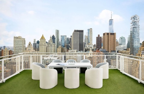 SoHo Hotel | 3 Awe-Inspiring Units w/City Skyline Background Views! Pets Allowed, Parking!