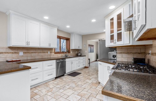 Watkins Glen House | 3 Bdrm Home w Game Room. Just minutes from WGI & Wine Trail.