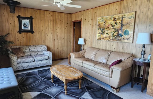 Sioux Narrows Nestor Falls Cabin | 3 bedroom cabin in Sioux Narrows-Nestor Falls on Crow Lake #5 Bull Moose Lodge