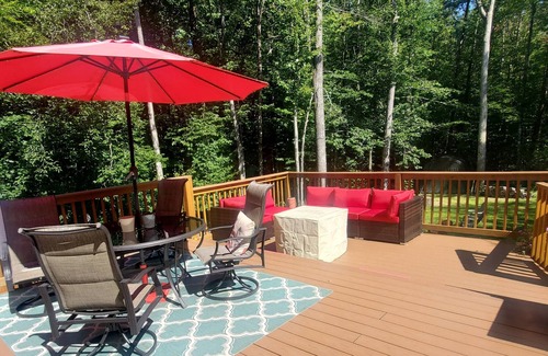 Moultonborough House | 3 bed /2 bath lake Winnipesaukee Private Beach access