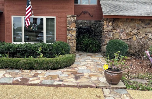 New Albany House | 3 bed 2 baths upstairs in home with heated indoor/outdoor pools New Albany