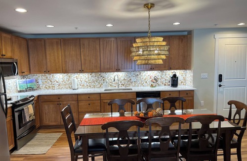 Silvercreek Condo | 3 Bed/Bath Updated Condo 50 Steps to Main Lift w/30-Foot Balcony Facing Ski Runs