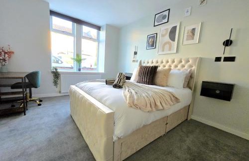 Glasgow House | 3-Bed Home in Glasgow