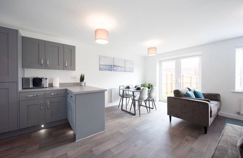 Chelmsford House | 3 Bed House Chelmsford