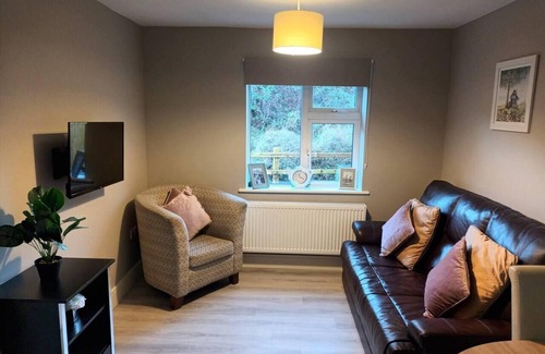 Killarney House | 3-Bed House in Killarney - Sleeps 6