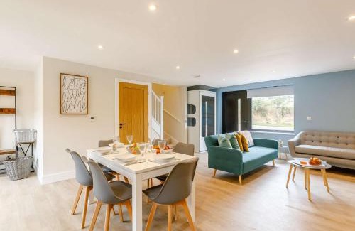 Alcester House | 3 Bed in Alcester 88398