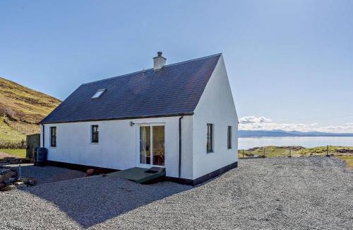 Aird of Sleat House | 3 Bed in Ardvasar CA071