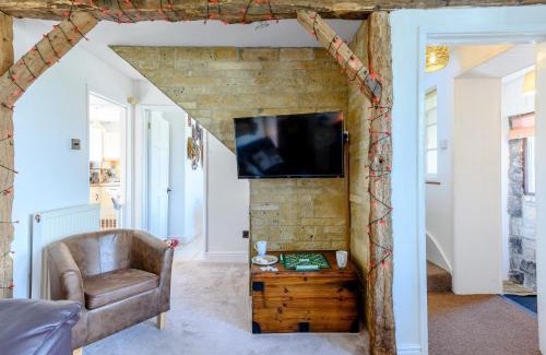 Corfe House | 3 Bed in Corfe Castle 78831