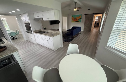 Woodlake - Briar Meadow House | 3 Bed Luxury Home down the street from the Galleria