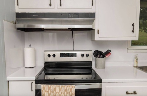 Flinton House | 3 BedR Home close to WaterParks, Museums & Trails