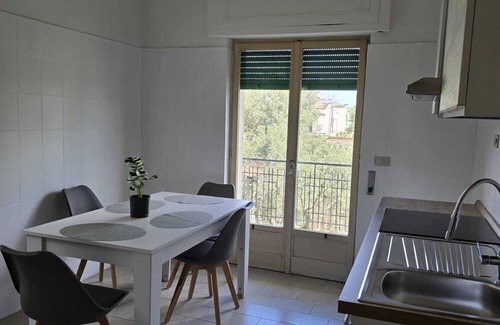 Montepaone Lido Apartment | 3-bedroom apartment in superb Calalunga-pietragrande with WiFi, AC