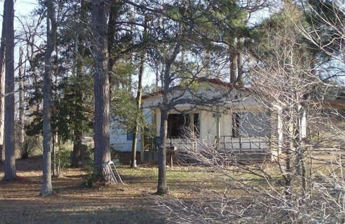 Zwolle House | 3 bedroom, 2 bath home with Awesome Lake Views and Your Very Own Private Pier.