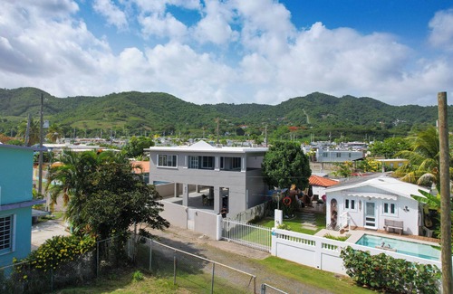 Patillas House | 3 bedroom 3 bath Patillas Family Beach Home for 10+ Villa Esperanza