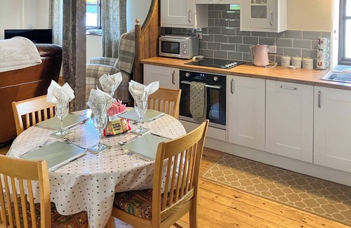 Westbrook Court Cottage | 3 bedroom accommodation in Clifford, near Hay on Wye