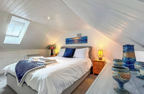Brodick Cottage | 3 bedroom accommodation in Invercloy, Brodick