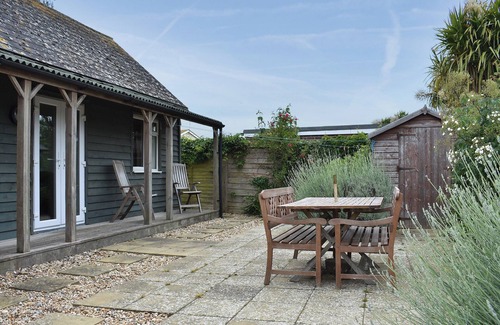 Middleton-on-Sea Cottage | 3 bedroom accommodation in Elmer, near Middleton on Sea