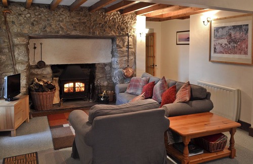 Trefor Cottage | 3 bedroom accommodation in Trefor, near Caernarfon