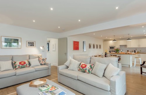 West Meon Cottage | 3 bedroom accommodation in Beauworth, near Alresford