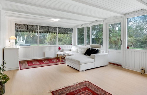 Dannemare House | 3 bedroom accommodation in Dannemare