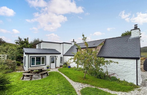 Breakish Cottage | 3 bedroom accommodation in Dunan, Isle of Skye