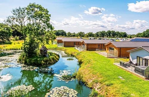 Flaxton Ski Chalet | 3 bedroom accommodation in Flaxton