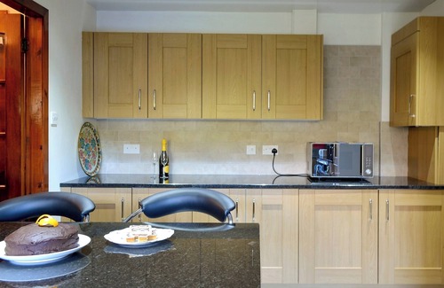 Murthly Cottage | 3 bedroom accommodation in Rattray, near Blairgowrie